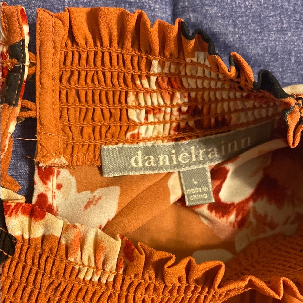 Orange/Peach Sleeveless Blouse StichFix - Picture 6 of 7